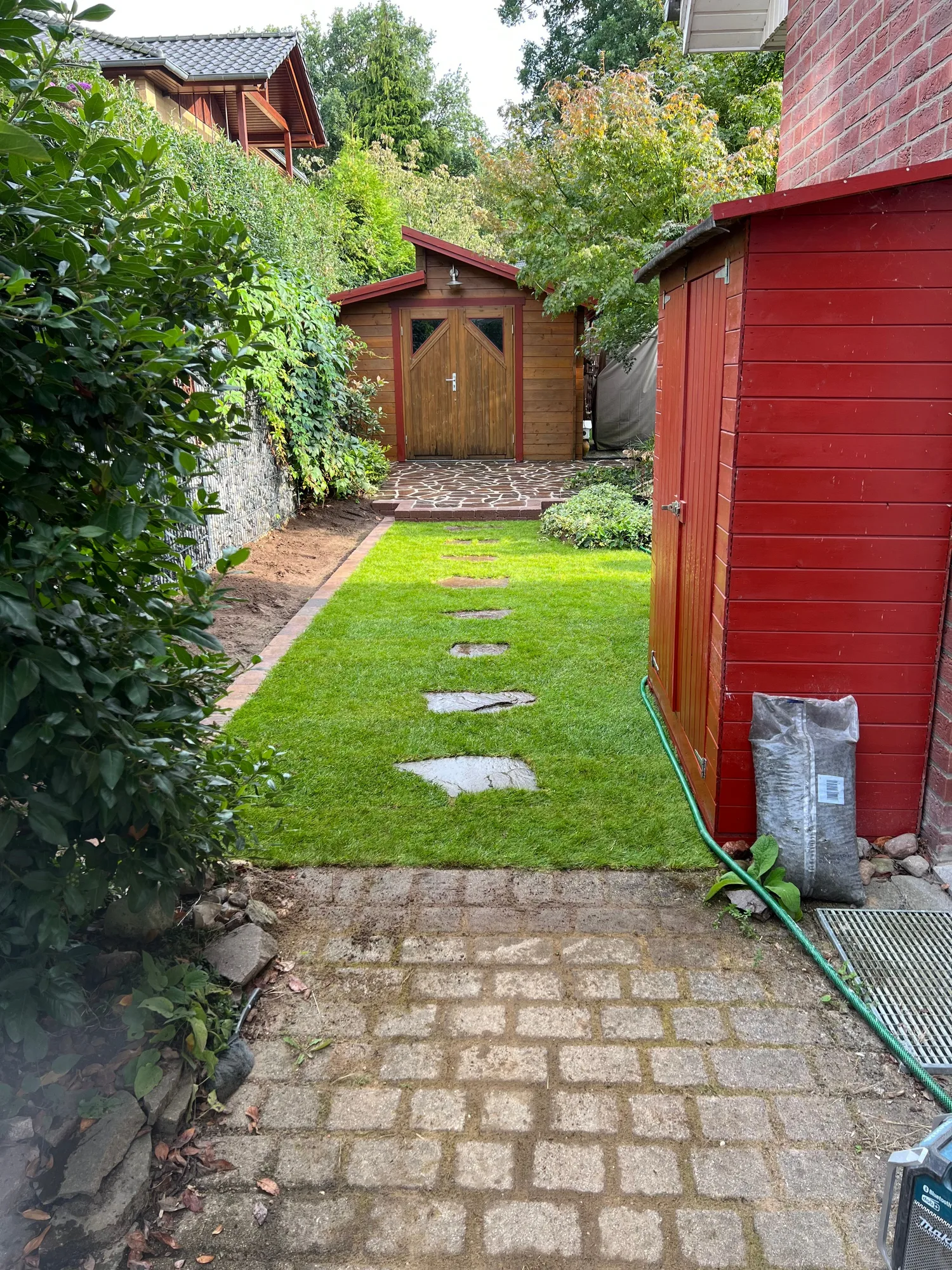 Polygonalplatten für Terrasse und Wege in Reppenstedt